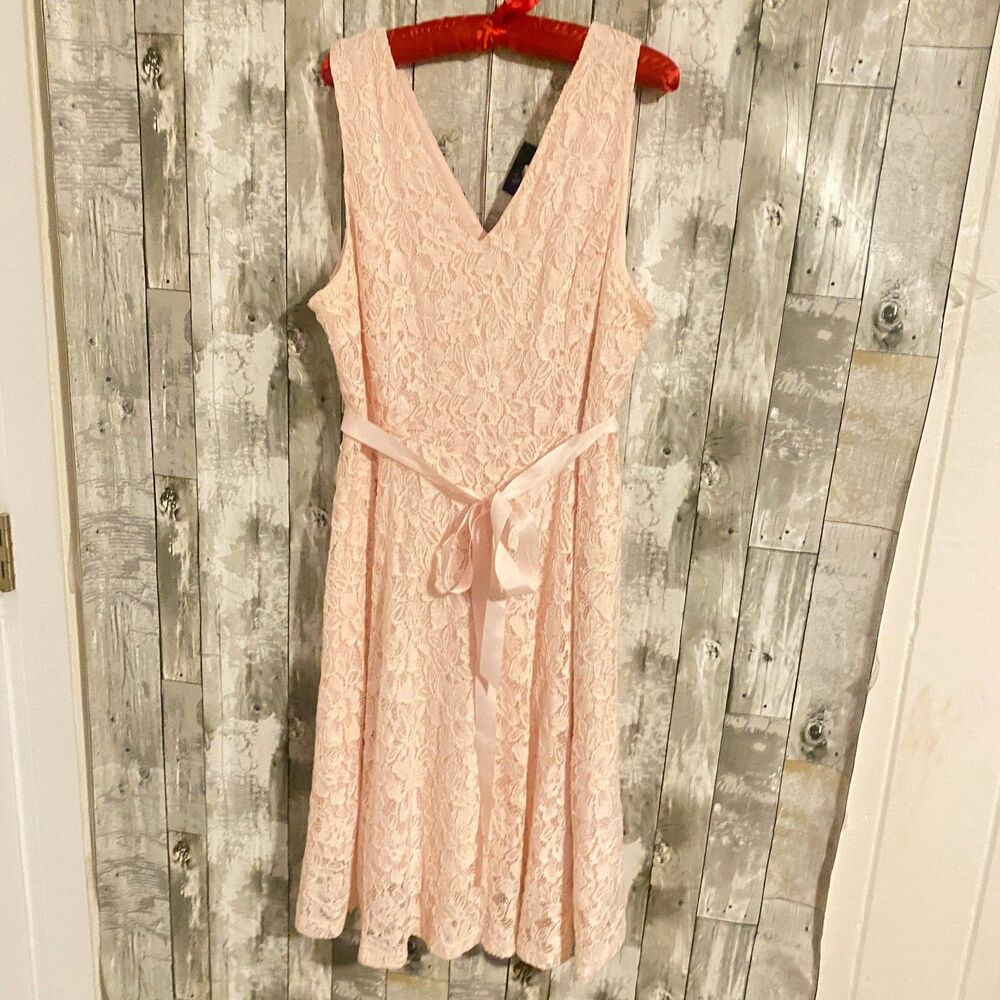 Lane Bryant pink sleeveless shift lace dress with belt 16